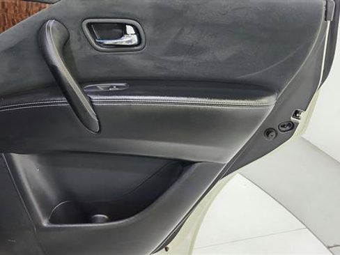 Used 2020 Nissan Armada SV w/ Driver Package RWD image 34