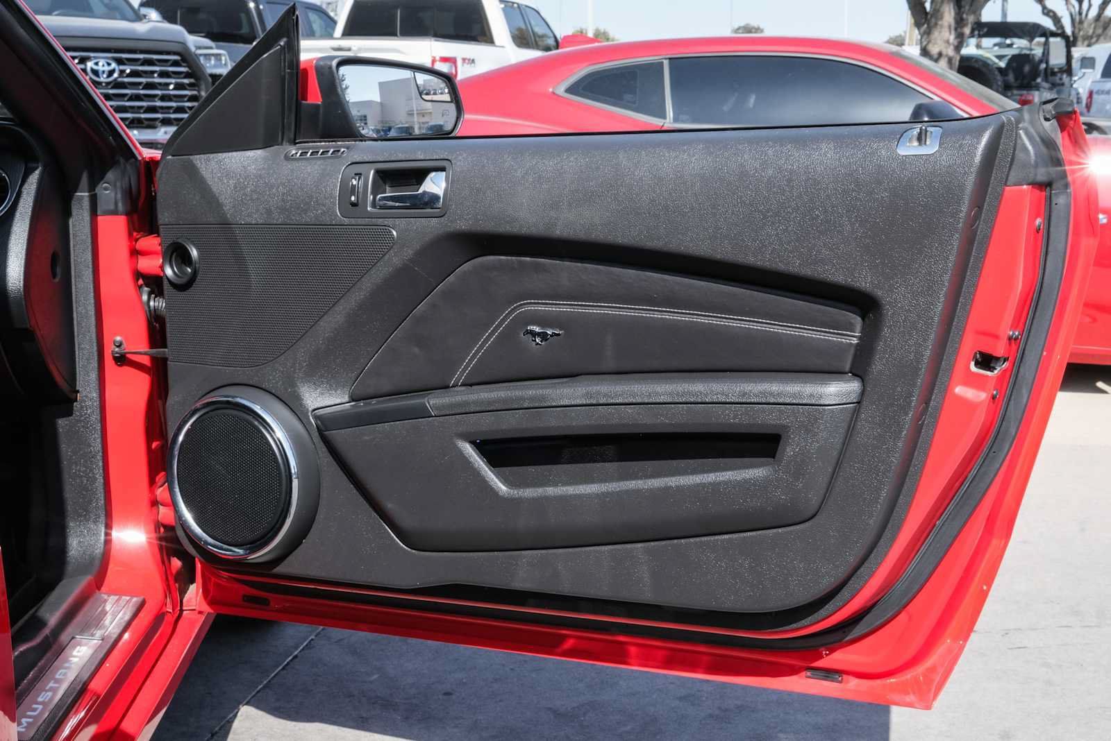 Used 2014 Ford Mustang GT Premium w/ Electronics Package RWD image 22