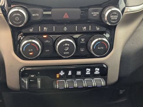 Used 2020 RAM 1500 Laramie AWD/4WD image 22