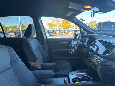 Certified 2022 Honda Pilot Sport image 16