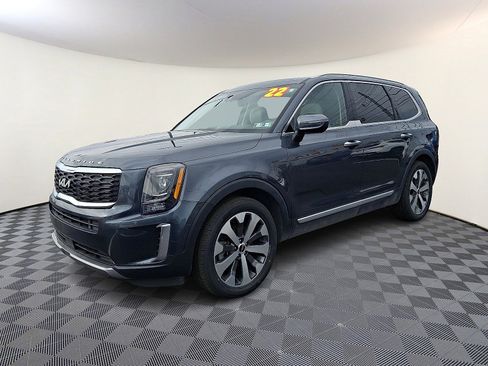 Used 2022 Kia Telluride S image 3