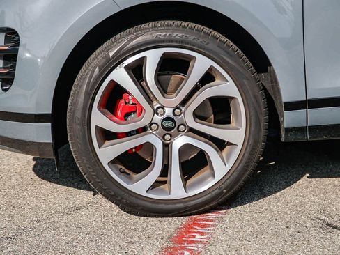 Used 2022 Land Rover Range Rover Evoque R-Dynamic SE image 9