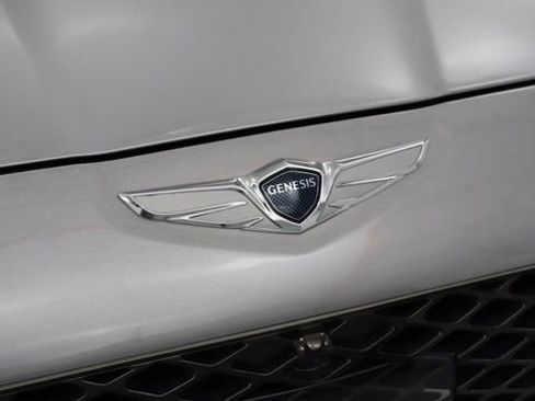 Used 2023 Genesis G70 3.3T w/ Sport Prestige Package RWD image 11