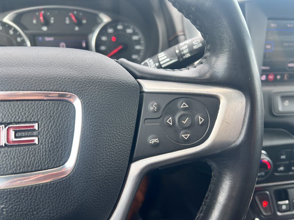 Used 2020 GMC Terrain SLE w/ Driver Convenience Package FWD image 18