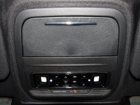 Used 2025 Lincoln Corsair Grand Touring w/ Towing Package AWD/4WD image 20