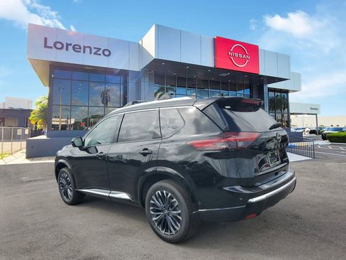 New 2025 Nissan Rogue Platinum w/ Platinum Premium Package image 6