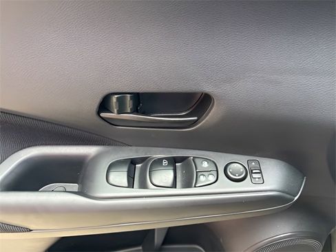 Used 2025 Nissan Kicks Play S image 20
