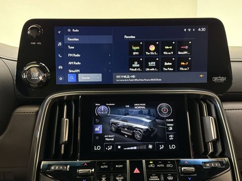 Used 2023 Lexus LX 600 4WD w/ Appearance Package image 19