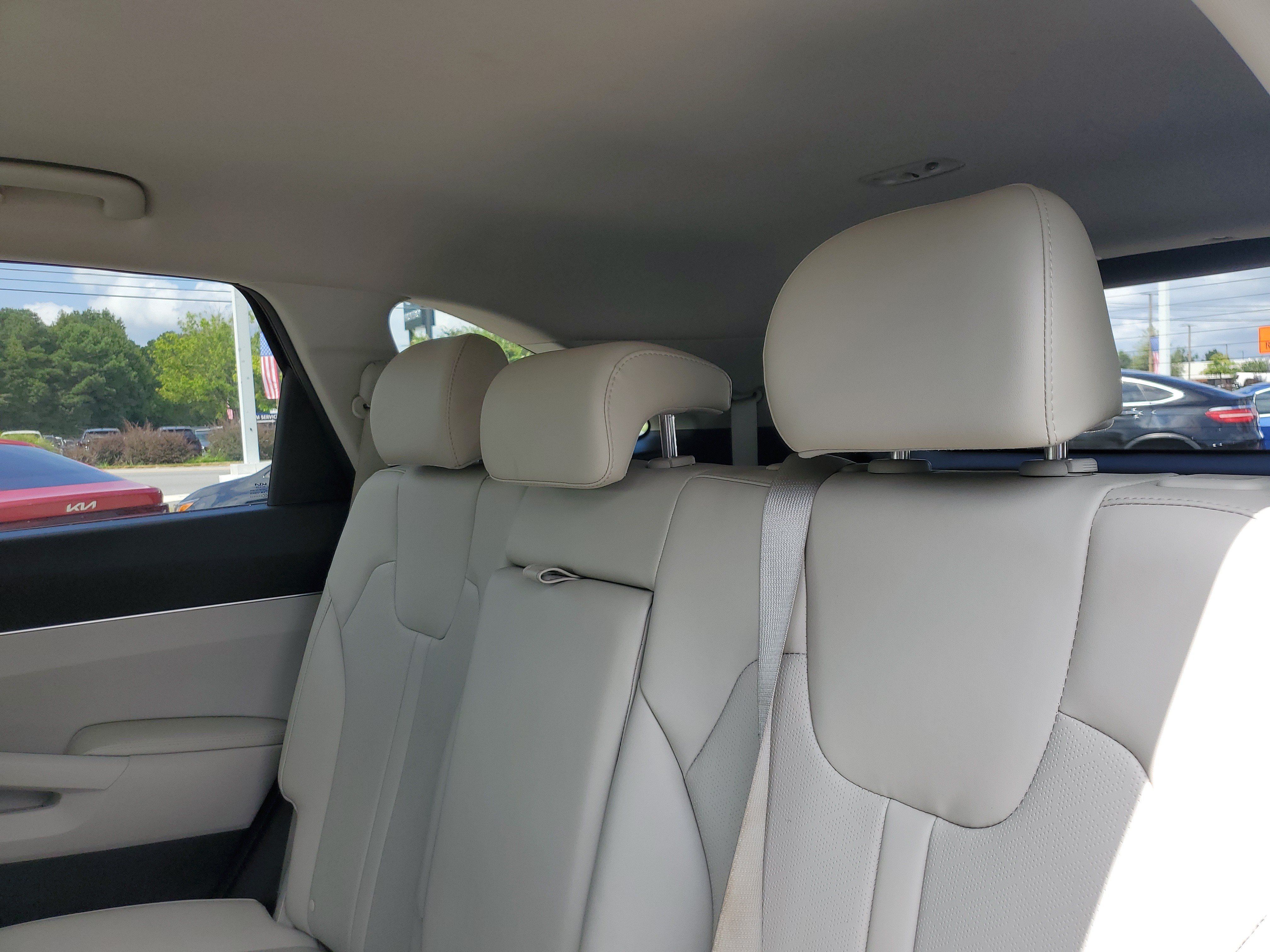 Used 2022 Kia Sorento S AWD/4WD image 9