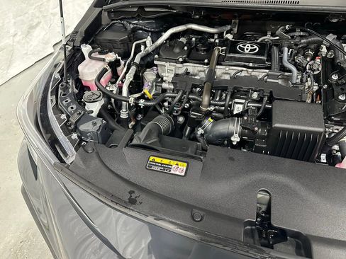 Used 2025 Toyota Corolla SE image 66