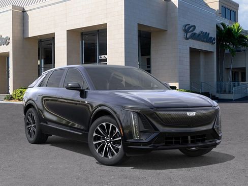 New 2025 Cadillac Lyriq Sport image 7