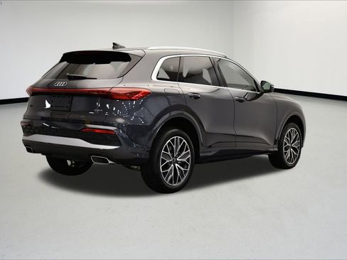 Used 2025 Audi Q5 Premium Plus w/ Premium Plus image 5