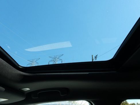 Used 2024 Dodge Durango GT image 17