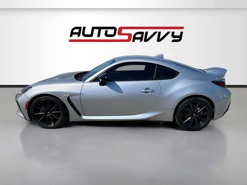 Used 2023 Toyota GR86 Premium image 4