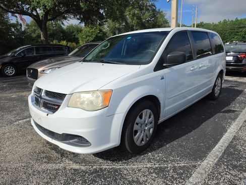 Used 2014 Dodge Grand Caravan SE w/ Quick Order Package 29E SE FWD image 7
