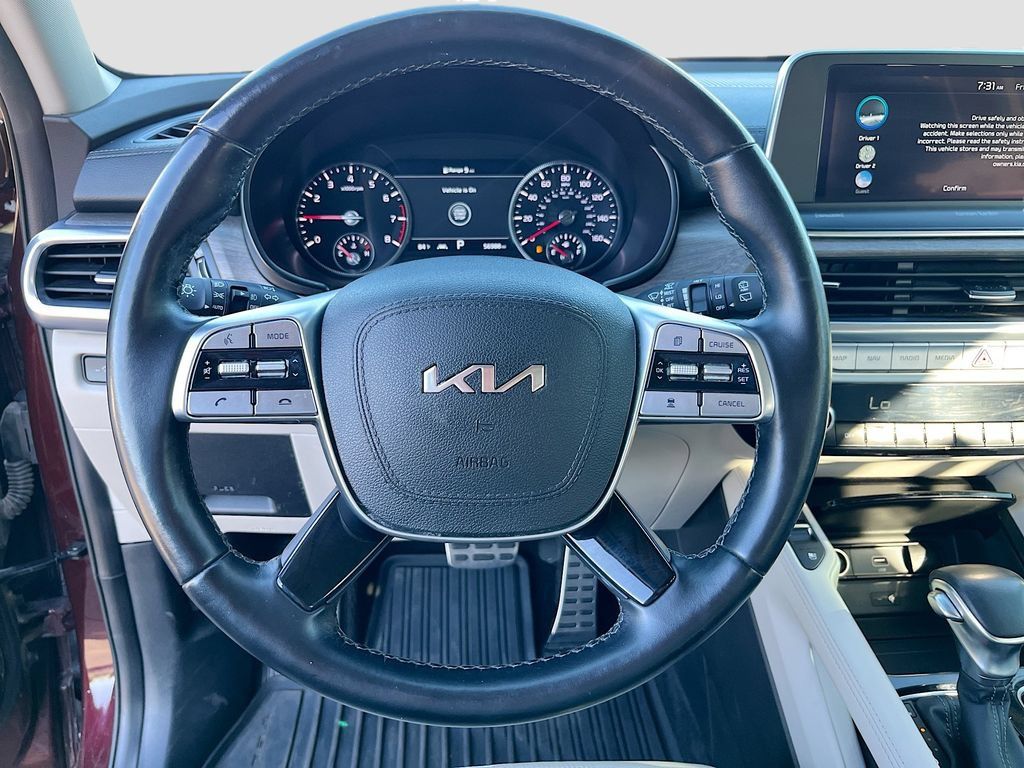 Used 2022 Kia Telluride SX w/ Nightfall Edition Package AWD/4WD image 11