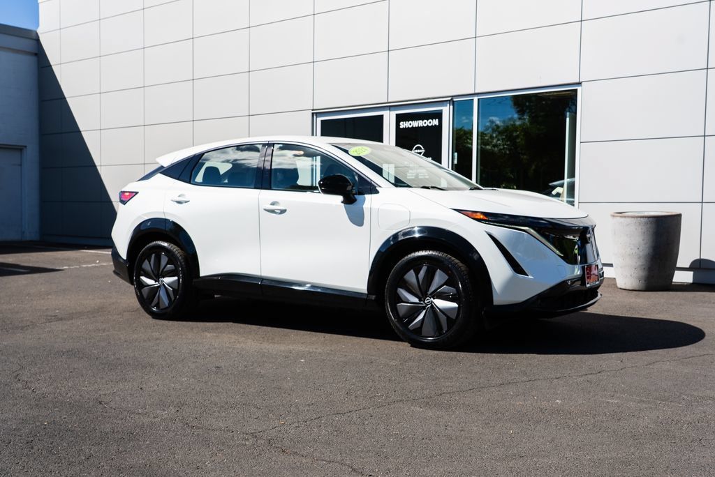 Used 2024 Nissan Ariya AWD image 29