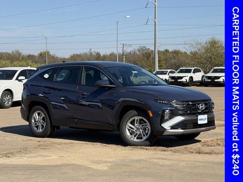 New 2026 Hyundai Tucson SE image 2