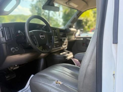 Used 2019 GMC Savana 3500 w/ Power Convenience Package RWD image 11