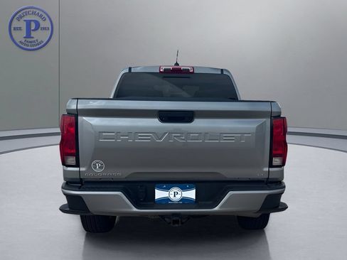 Used 2023 Chevrolet Colorado LT w/ LT Convenience Package II AWD/4WD image 6
