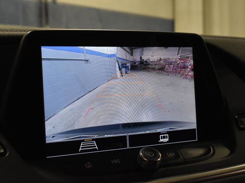 Used 2021 Chevrolet Blazer LT FWD image 19