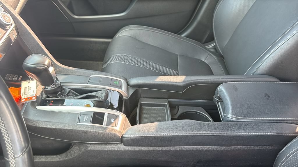 Used 2020 Honda Civic Touring image 22