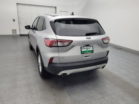 Used 2020 Ford Escape SE FWD image 6