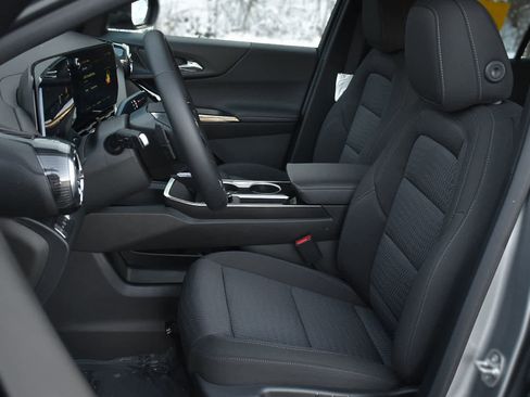 New 2026 Chevrolet Equinox LT image 9