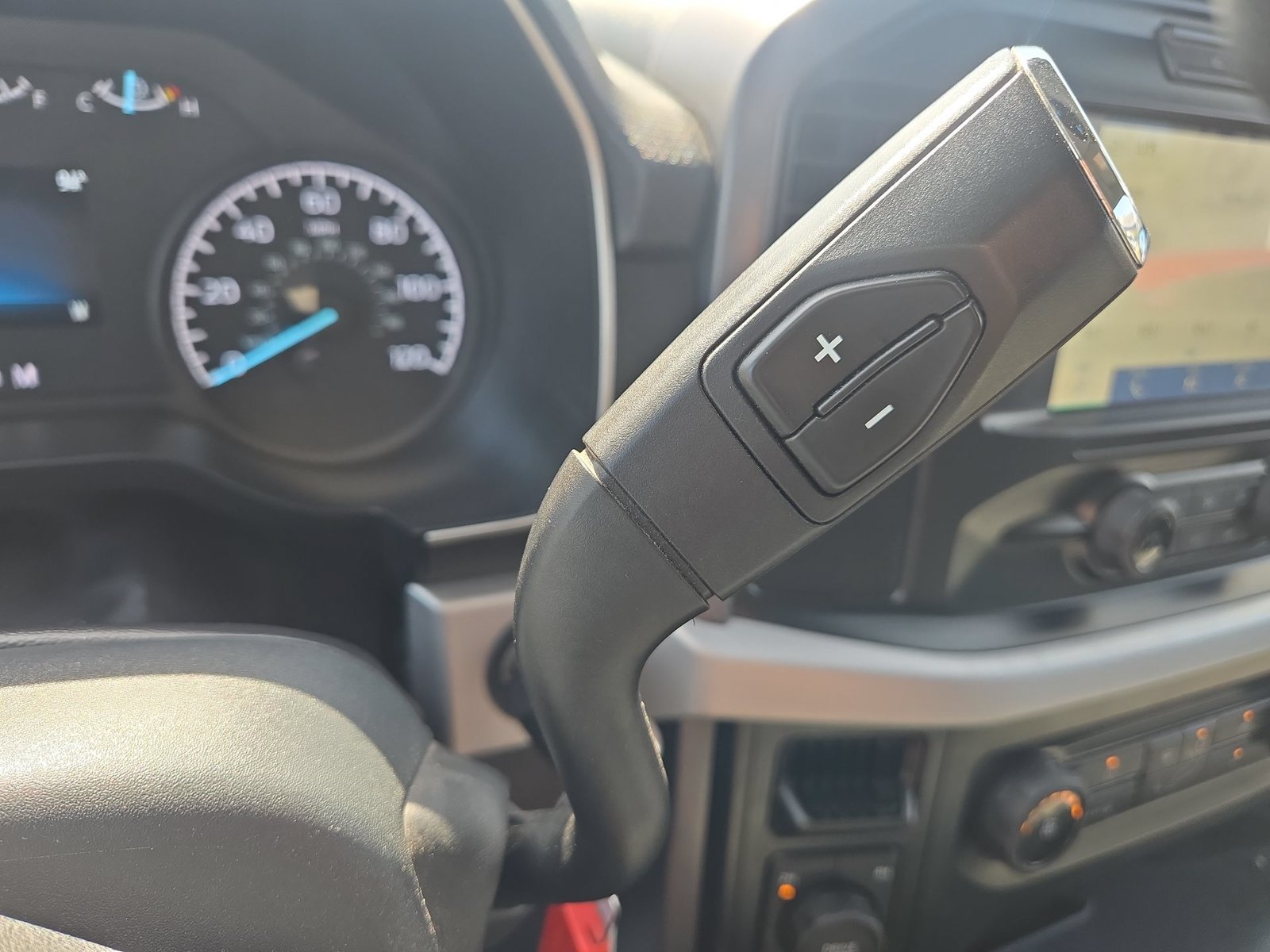 Used 2023 Ford F150 XLT AWD/4WD image 28