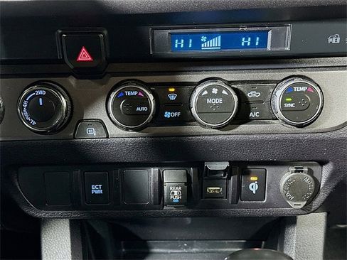 Used 2023 Toyota Tacoma TRD Off-Road image 16