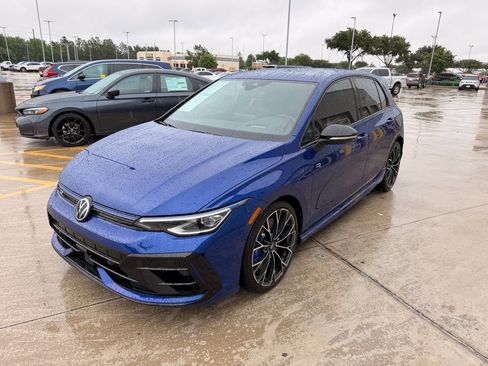 Used 2025 Volkswagen Golf w/ Euro Style Package AWD/4WD image 4
