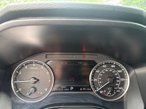 Used 2025 Mitsubishi Outlander AWD image 31