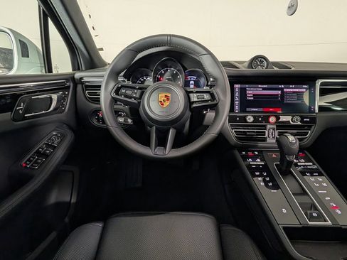 New 2026 Porsche Macan AWD/4WD image 21