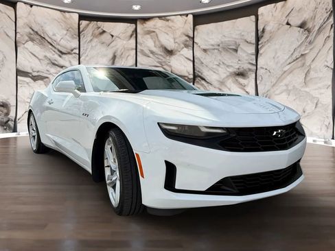 Used 2023 Chevrolet Camaro LT w/ Technology Package RWD image 12