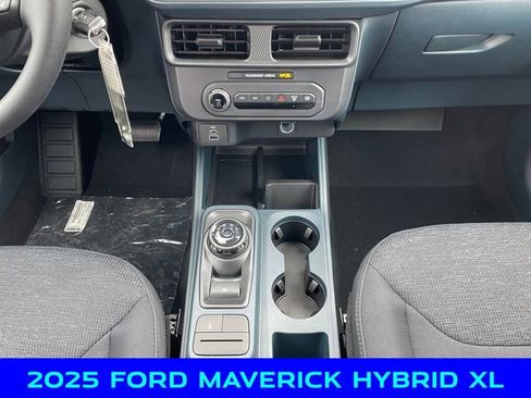 New 2025 Ford Maverick XL w/ Equipment Group 101A image 11