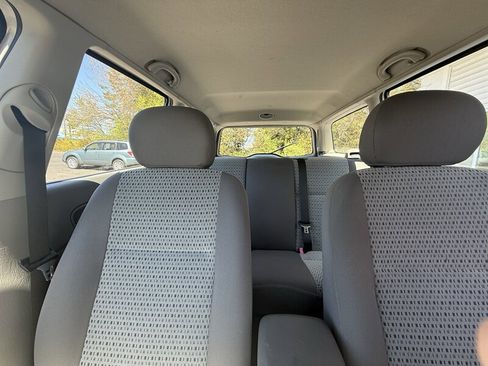 Used 2005 Ford Focus SE image 12