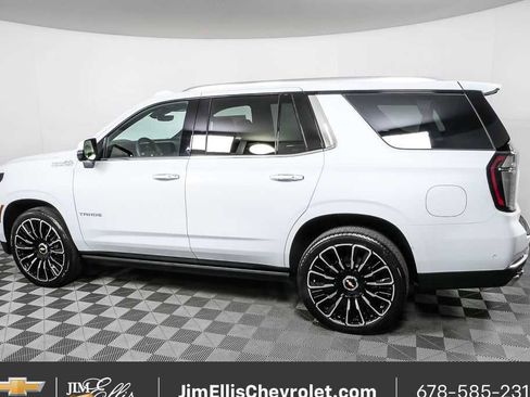 New 2026 Chevrolet Tahoe High Country AWD/4WD image 2