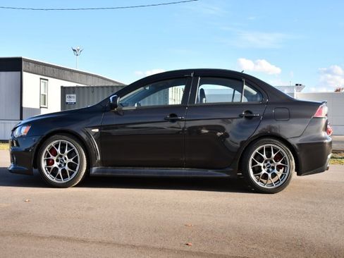 Used 2012 Mitsubishi Lancer Evolution MR image 4