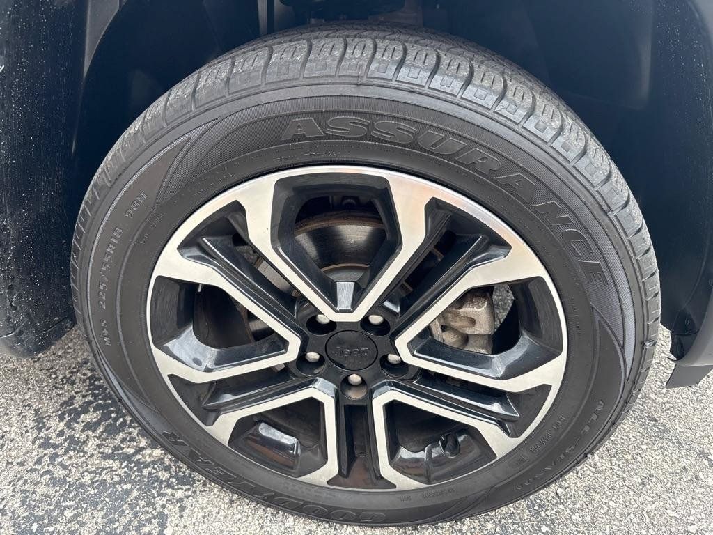 Used 2022 Jeep Compass Limited AWD/4WD image 8