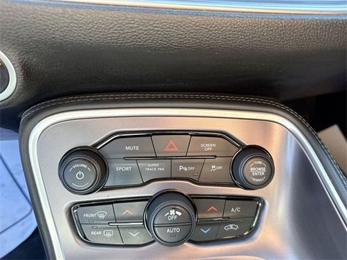 Used 2019 Dodge Challenger R/T w/ Driver Convenience Group image 26