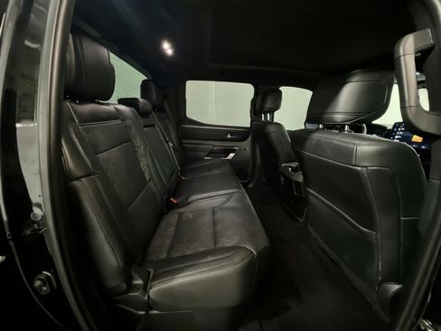 Used 2025 Toyota Tundra Limited w/ TRD Off-Road Package AWD/4WD image 20