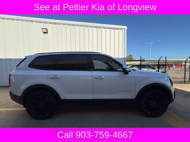 Used 2022 Kia Telluride SX w/ SX Prestige Package AWD/4WD image 3