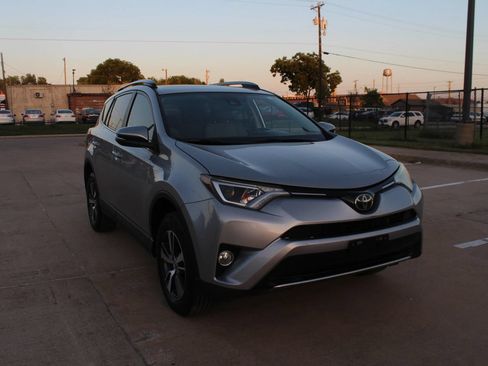 Used 2017 Toyota RAV4 XLE w/ Plus Special Value Package FWD image 5