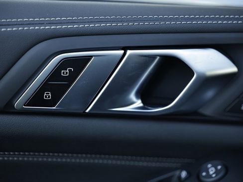 New 2026 BMW X5 M60i w/ Climate Comfort Package image 16