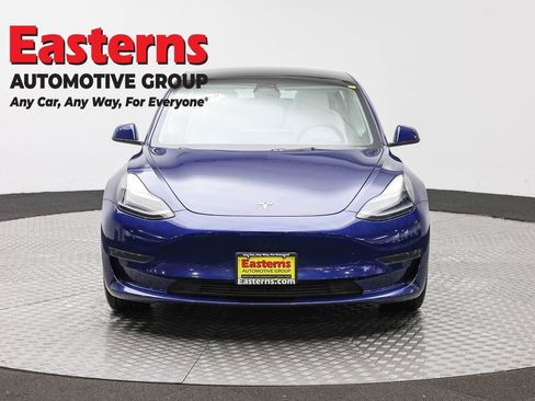 Used 2023 Tesla Model 3 Standard Range RWD image 2
