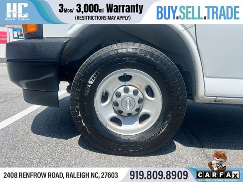 Used 2021 Chevrolet Express 2500 RWD image 12