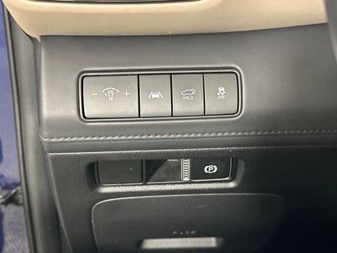 Certified 2023 Hyundai Santa Fe SEL w/ Premium Package image 19