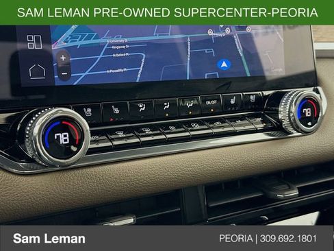 Used 2023 GMC Canyon Denali image 16