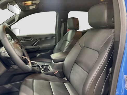 New 2025 Chevrolet Colorado Trail Boss w/ Off-Road Front Bumper Package AWD/4WD image 18