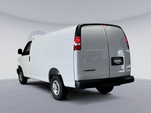 New 2026 Chevrolet Express 2500 image 14